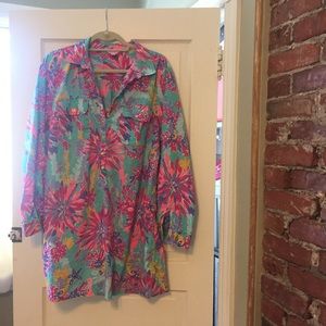 Lilly Pulitzer button down tunic size XL